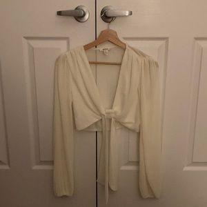 Small white top from Privy